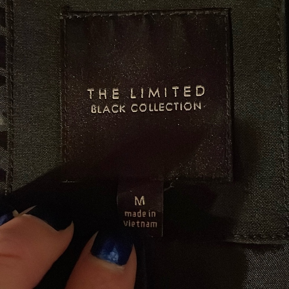Women’s Blazer - Picture 4 of 6